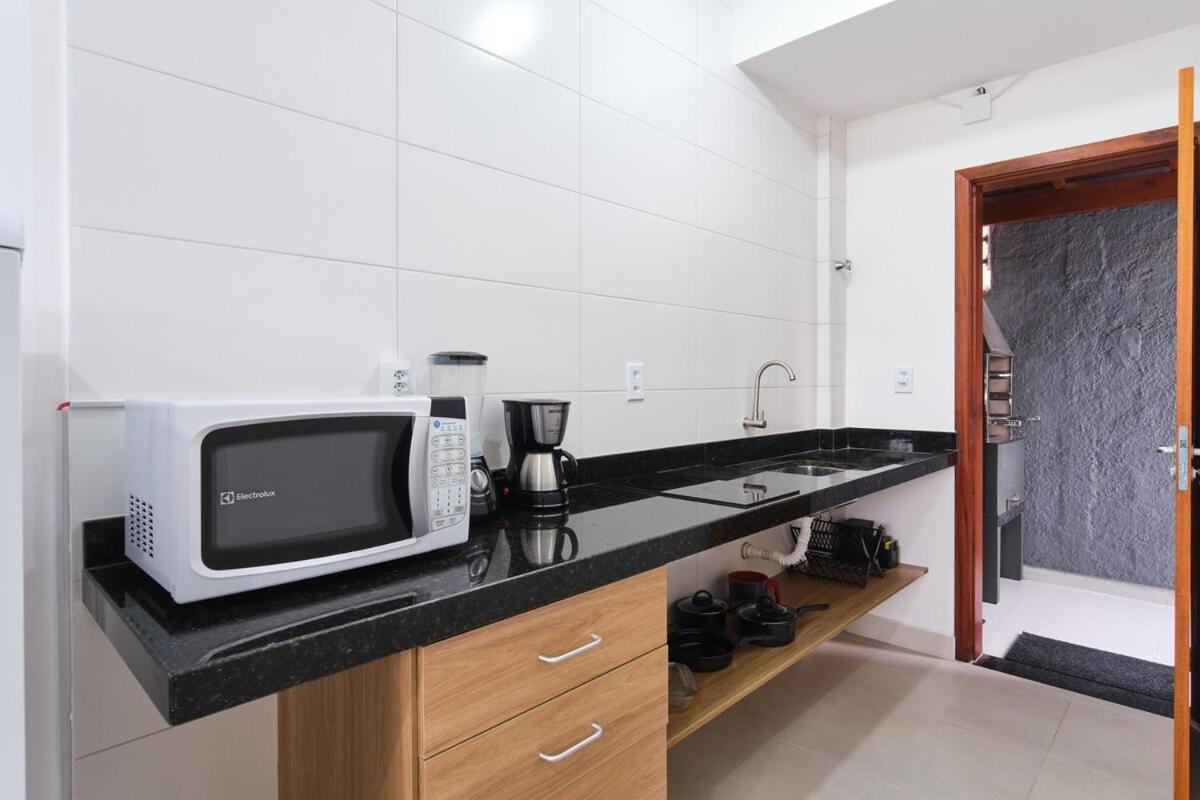 Sol 3: Charmoso Com Piscina E Churrasqueira E Ar Apartamento *