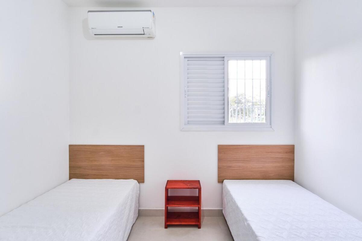 Sol 3: Charmoso Com Piscina E Churrasqueira E Ar Apartamento