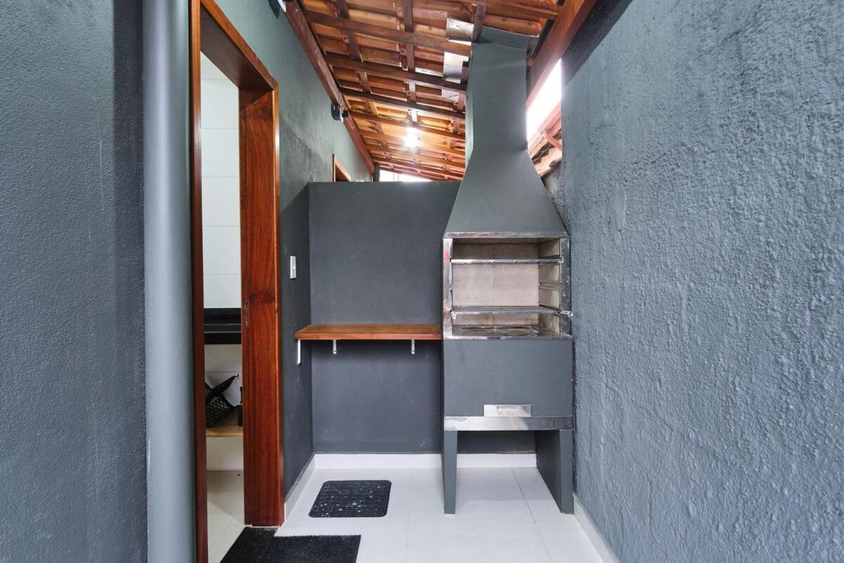 Sol 3: Charmoso Com Piscina E Churrasqueira E Ar * Ubatuba